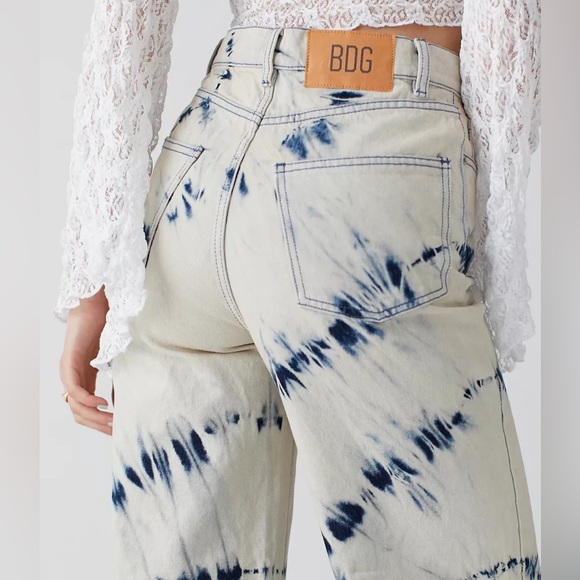NWT UO Bleach Tie Dye BDG High & Wide Jeans - Picture 3 of 5